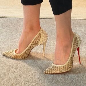 Christian Louboutin White/Light Gray Mesh and Patent Leather Heels Sz 37